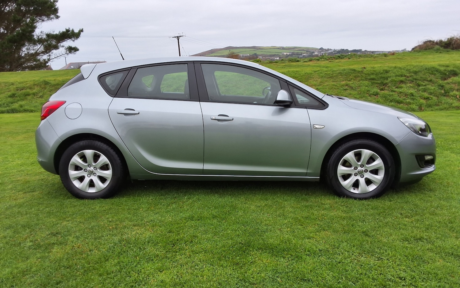 Used Vauxhall Astra 2015 for sale - 76262893: Photo 4