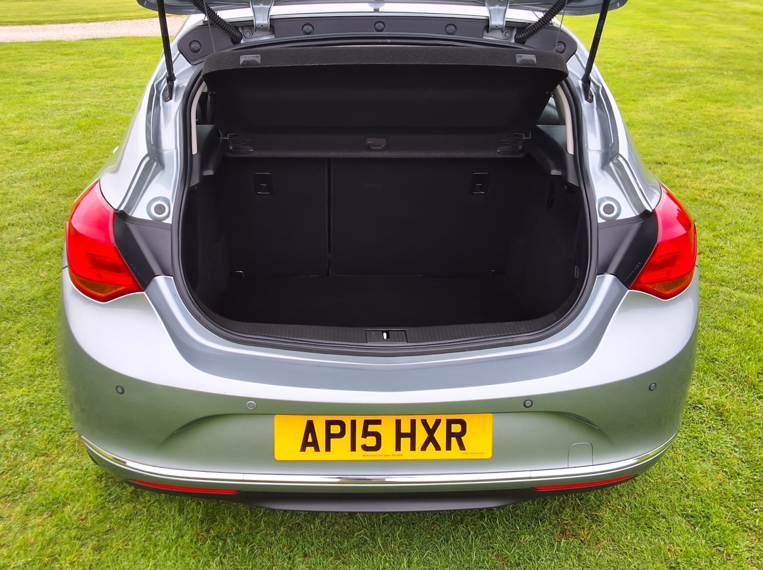 Used Vauxhall Astra 2015 for sale - 76262893: Photo 7