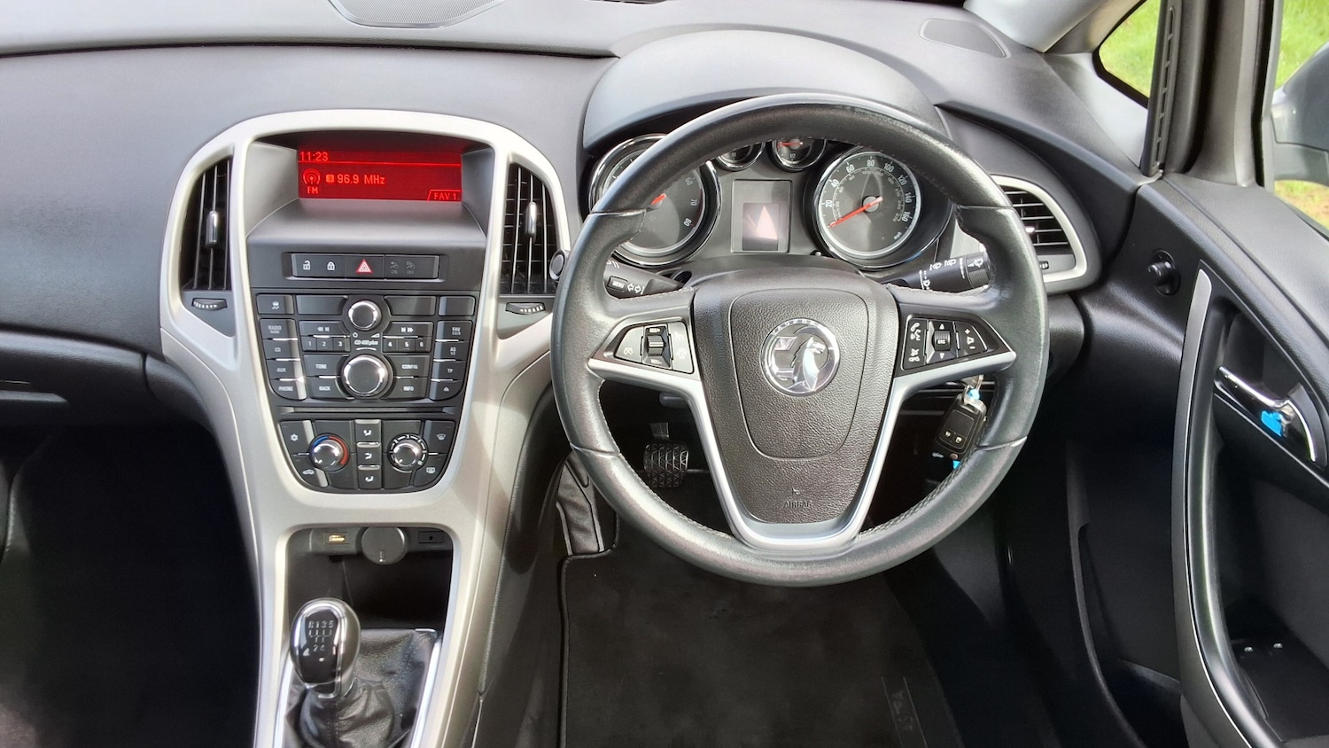 Used Vauxhall Astra 2014 for sale - 77782100: Photo 16