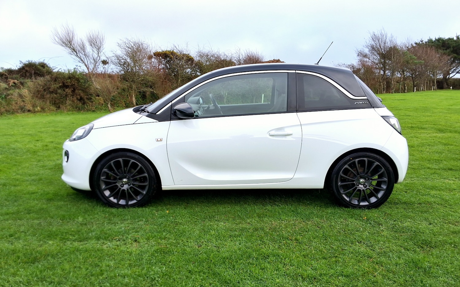 Used Vauxhall ADAM 2015 for sale - 76515146: Photo 3