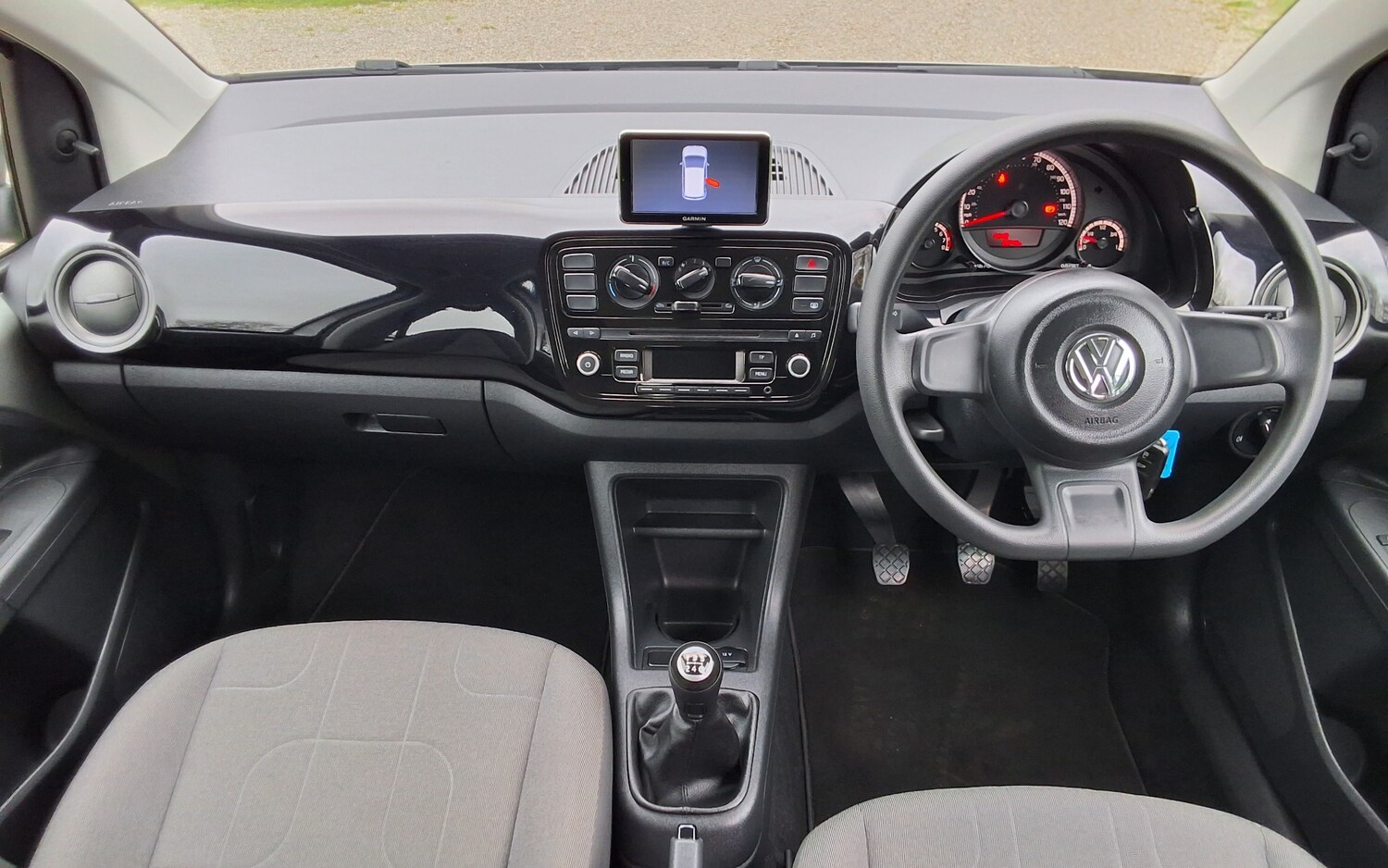 Used Volkswagen up! 2015 for sale - 76543110: Photo 14