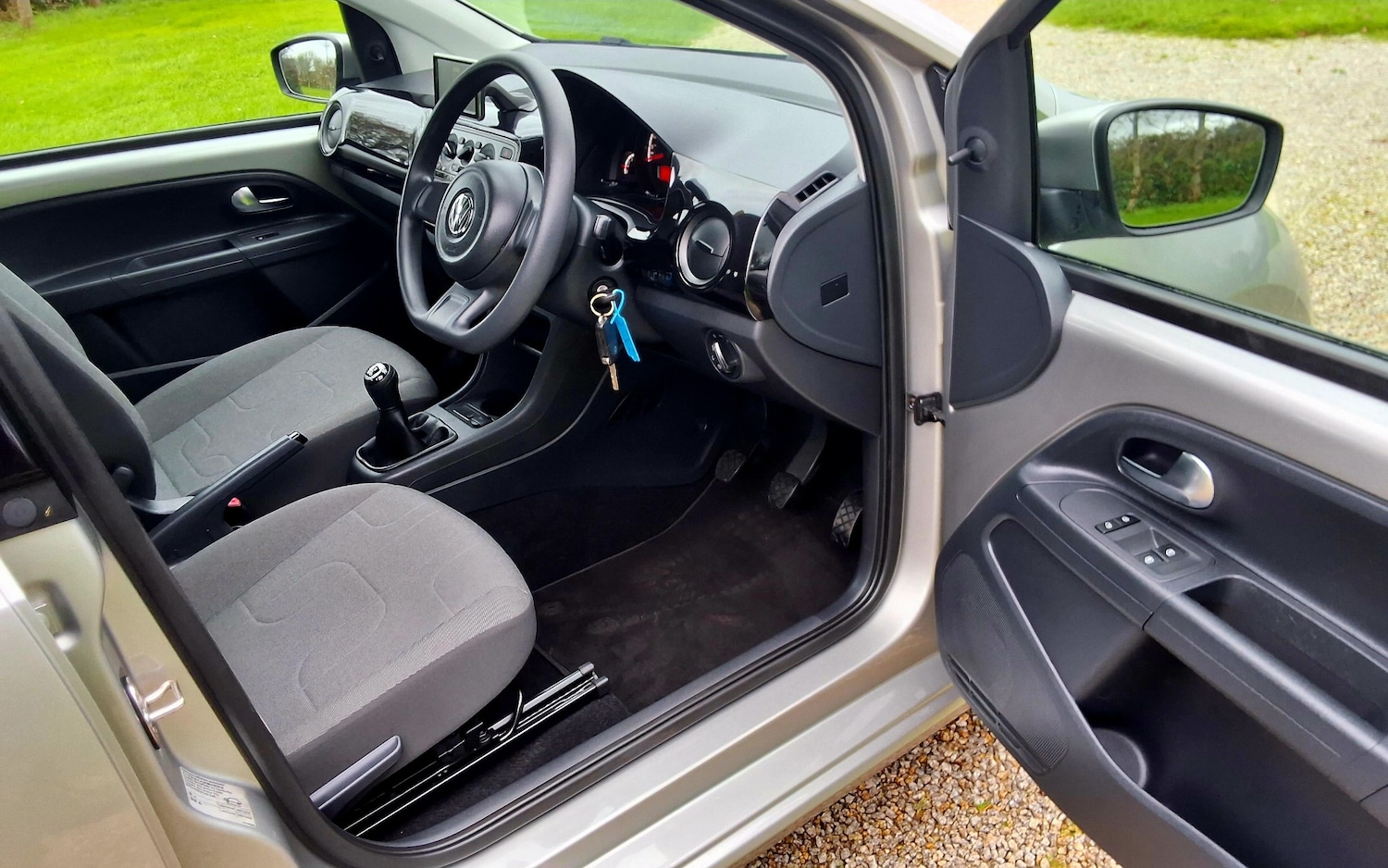 Used Volkswagen up! 2015 for sale - 76543110: Photo 18