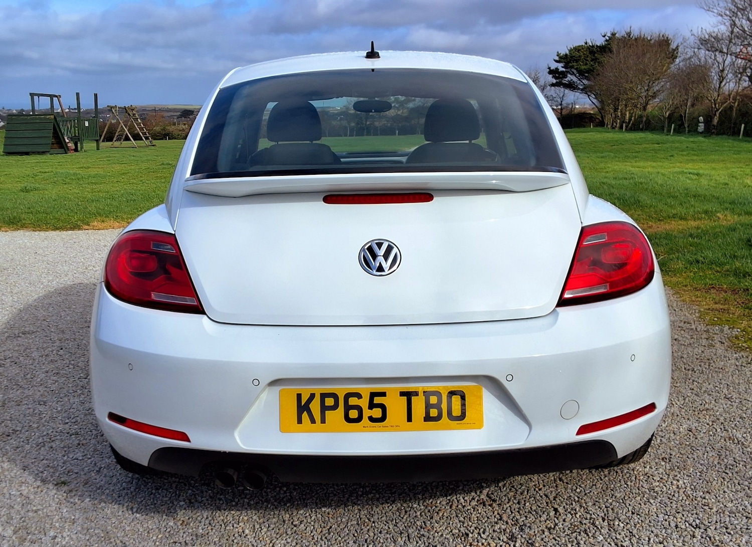 Used Volkswagen Beetle 2015 for sale - 77649115: Photo 10