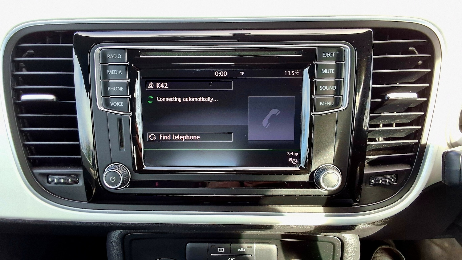 Used Volkswagen Beetle 2015 for sale - 77649115: Photo 23