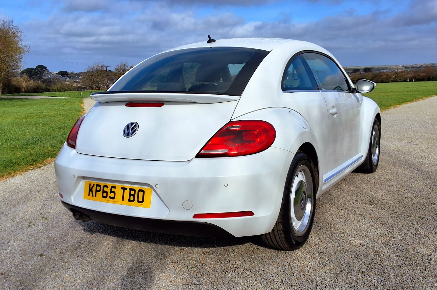 Used Volkswagen Beetle 2015 for sale - 77649115: Photo 9