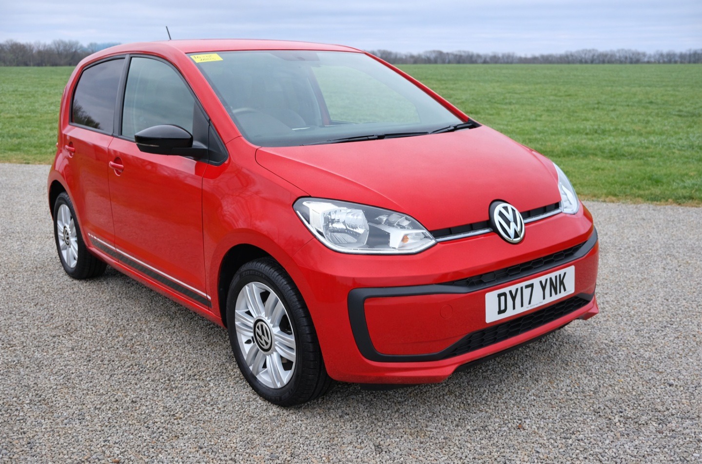 Used Volkswagen up! 2017 for sale - 77409648: Photo 2
