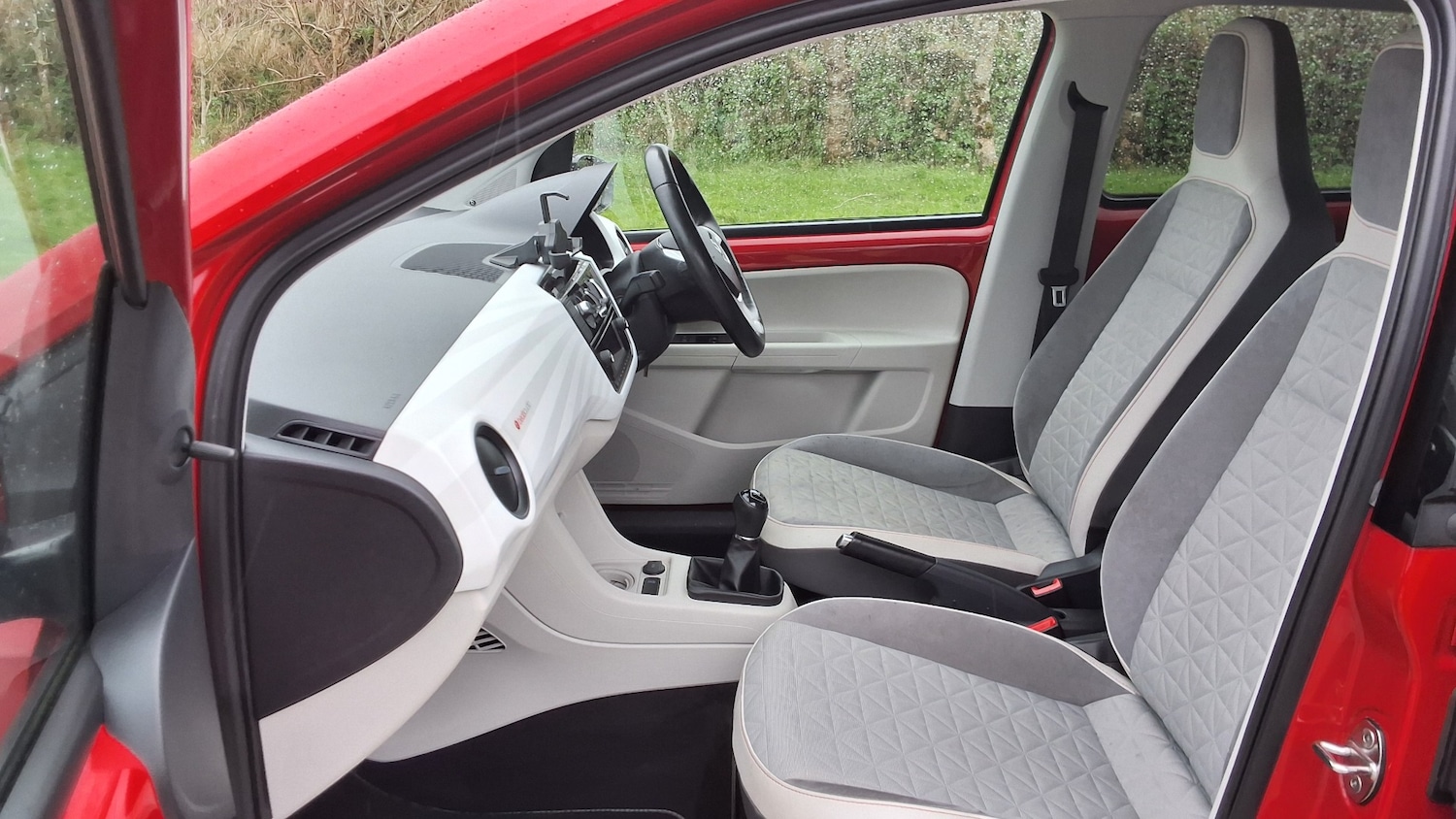 Used Volkswagen up! 2017 for sale - 77409648: Photo 25