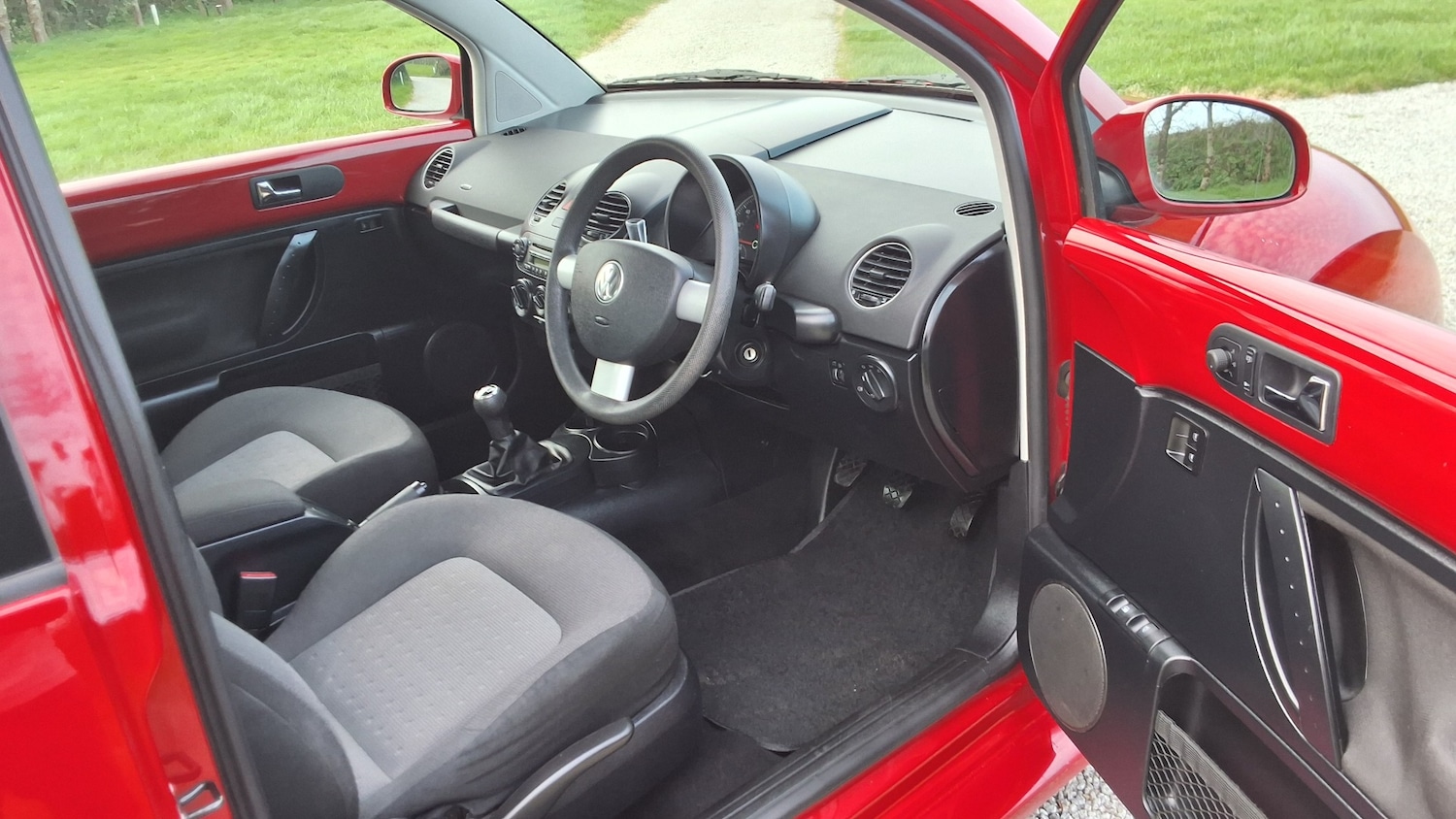 Used Volkswagen Beetle 2011 for sale - 77750367: Photo 18