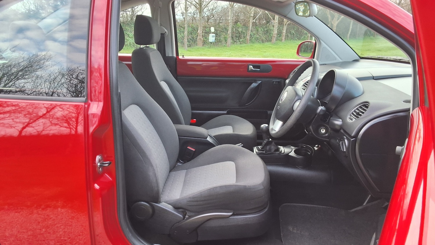 Used Volkswagen Beetle 2011 for sale - 77750367: Photo 19