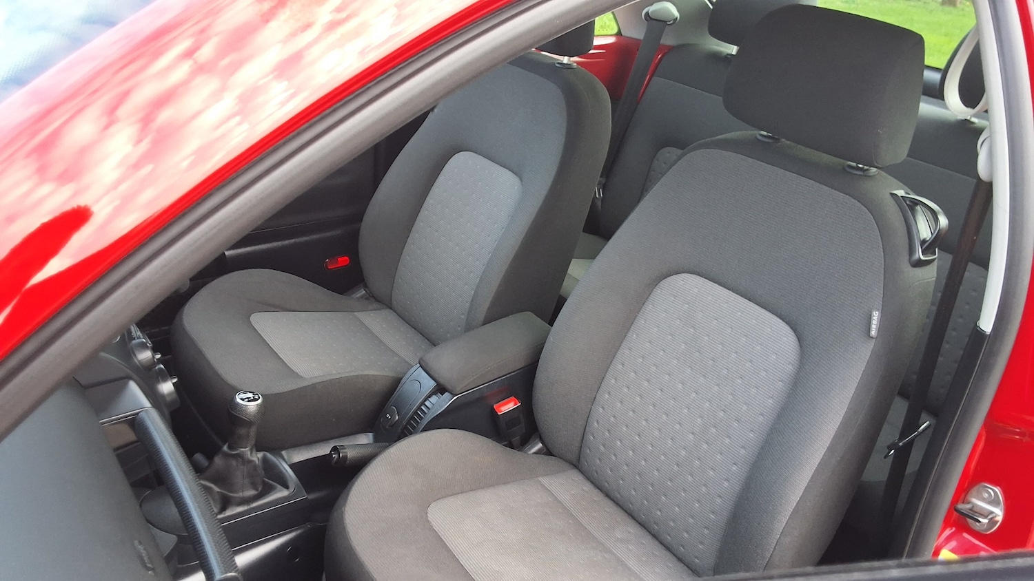 Used Volkswagen Beetle 2011 for sale - 77750367: Photo 24