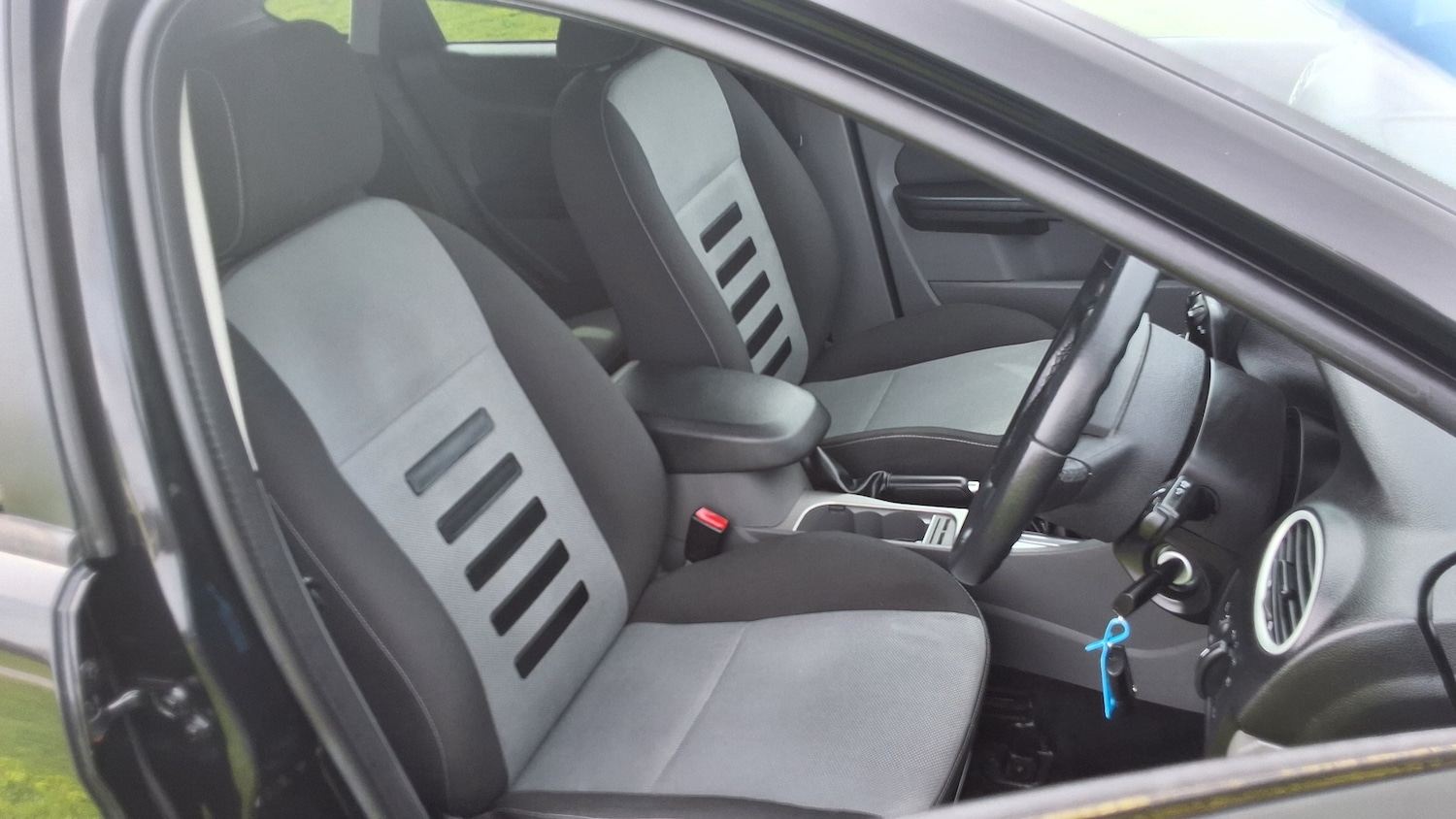 Used Ford Focus 2010 for sale - 78183232: Photo 19