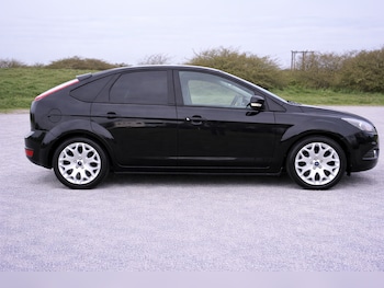 Used Ford Focus 2010 for sale - 78183232: Photo