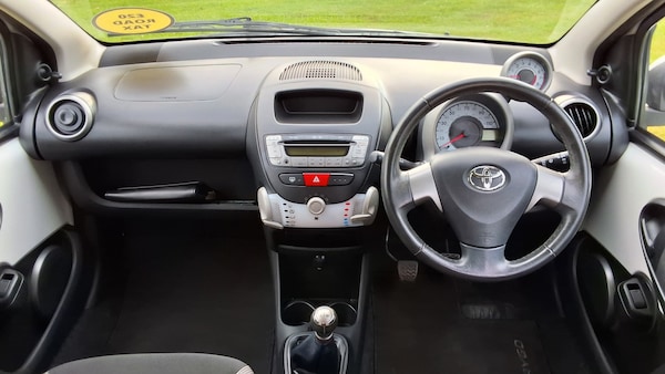Used Toyota AYGO 2013 for sale - 75365817: Photo 14