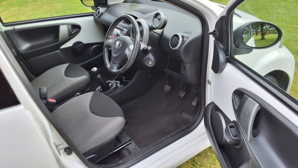 Used Toyota AYGO 2013 for sale - 75365817: Photo 16