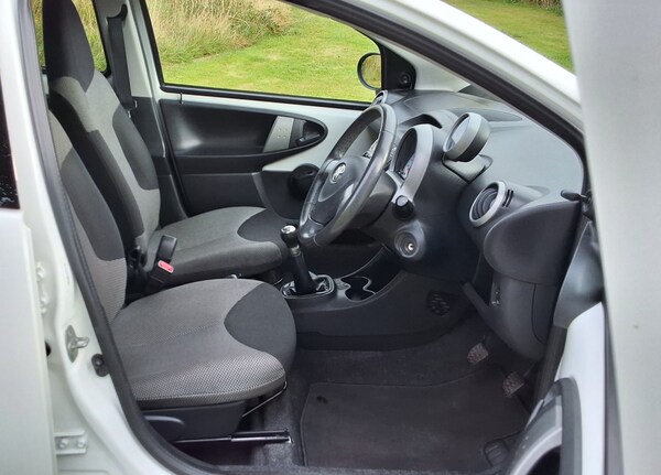 Used Toyota AYGO 2013 for sale - 75365817: Photo 18