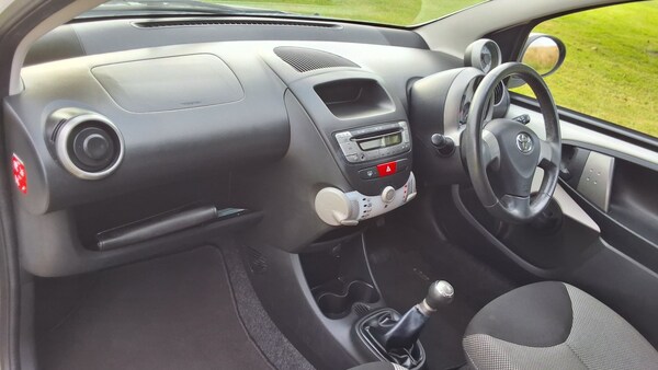 Used Toyota AYGO 2013 for sale - 75365817: Photo 21