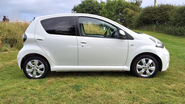 Used Toyota AYGO 2013 for sale - 75365817: Photo 4