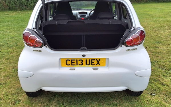 Used Toyota AYGO 2013 for sale - 75365817: Photo 8