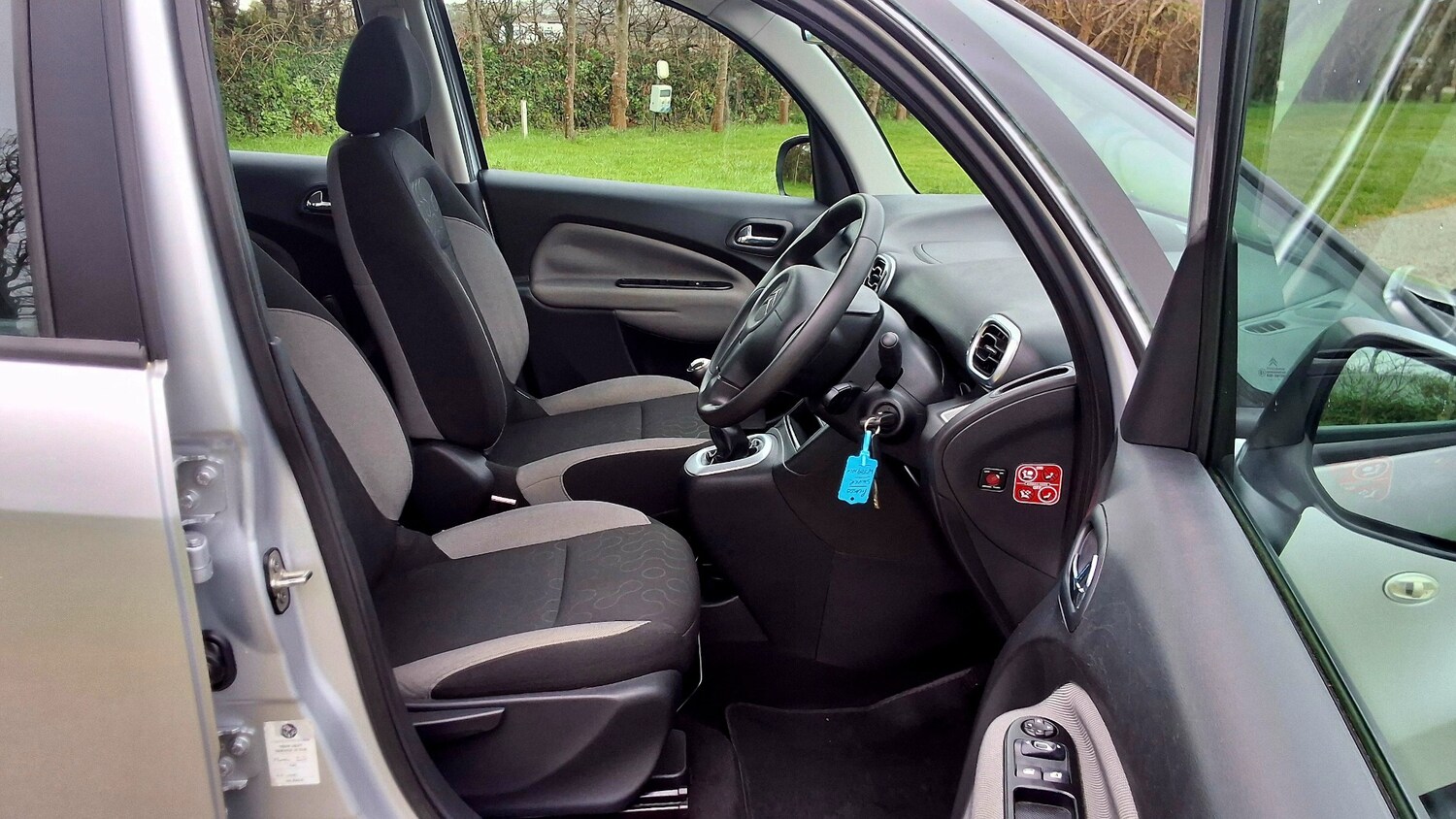 Used Citroen C3 Picasso 2009 for sale - 77452906: Photo 18