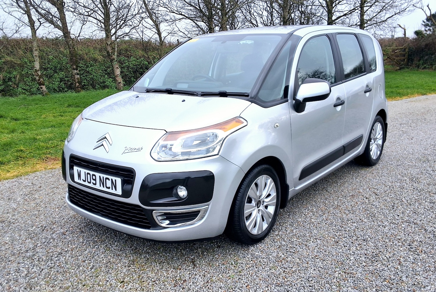 Used Citroen C3 Picasso 2009 for sale - 77452906: Photo 3