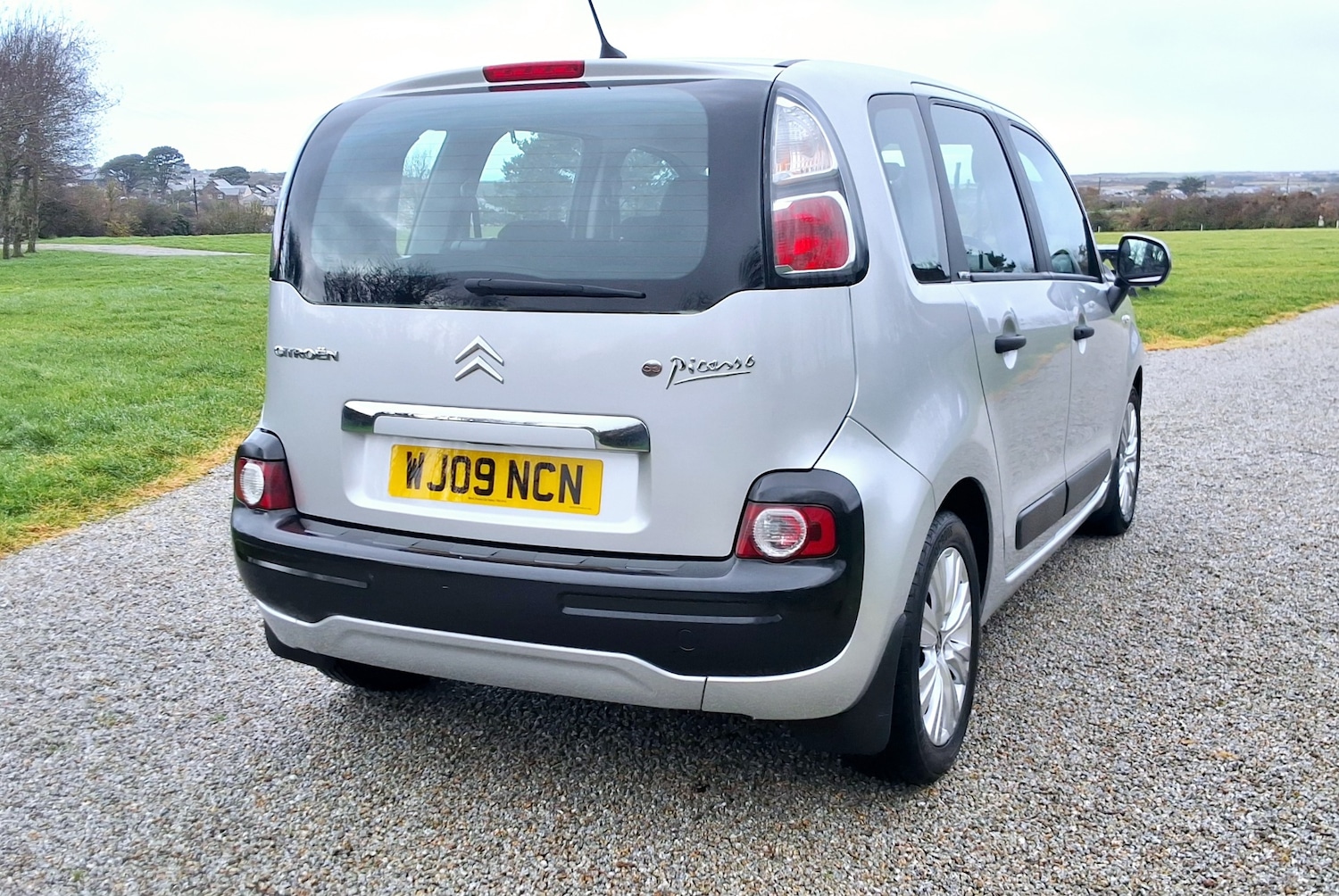 Used Citroen C3 Picasso 2009 for sale - 77452906: Photo 6
