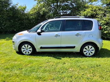 Used Citroen C3 Picasso 2015 for sale - 79011017: Photo