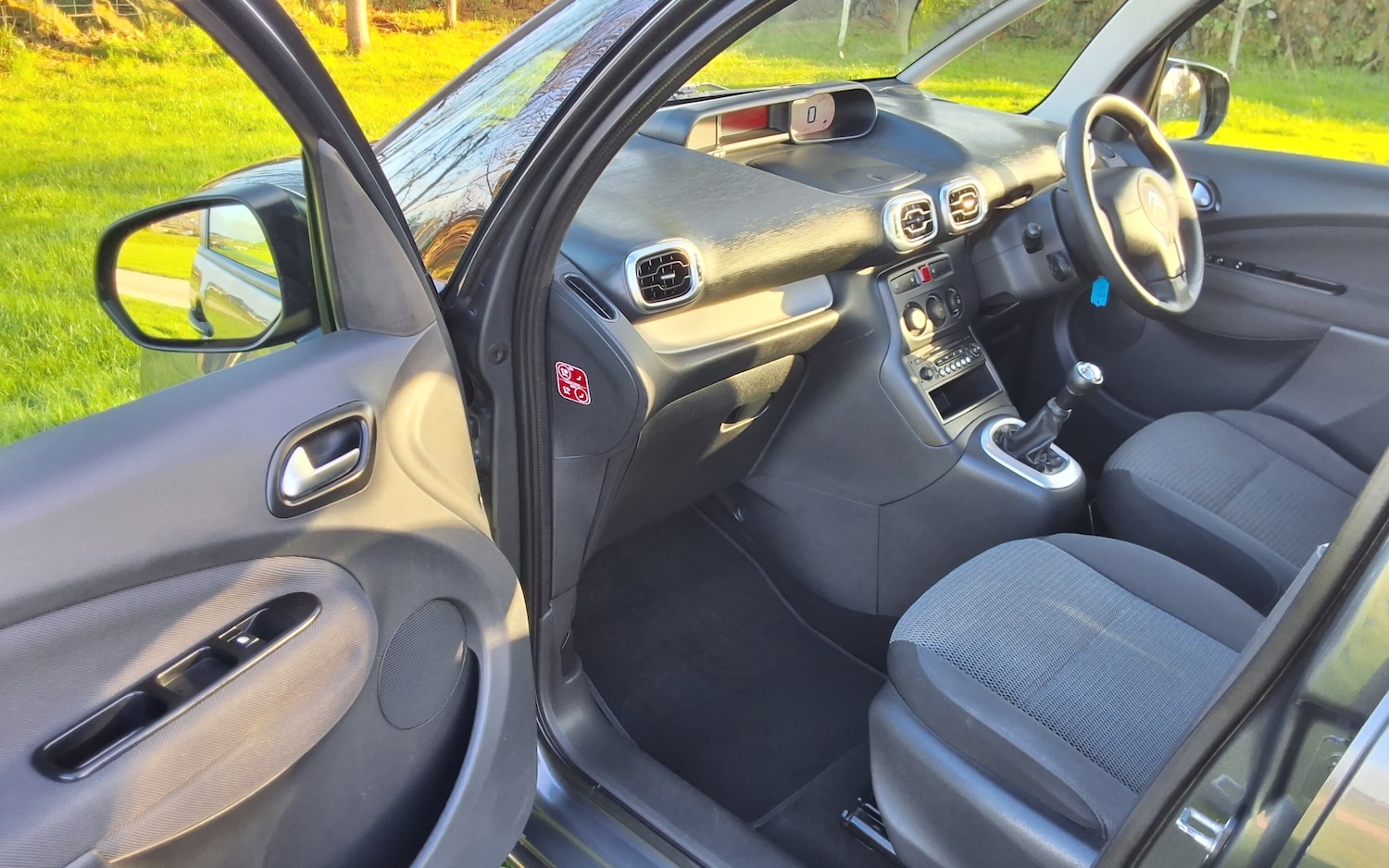 Used Citroen C3 Picasso 2014 for sale - 76799556: Photo 17