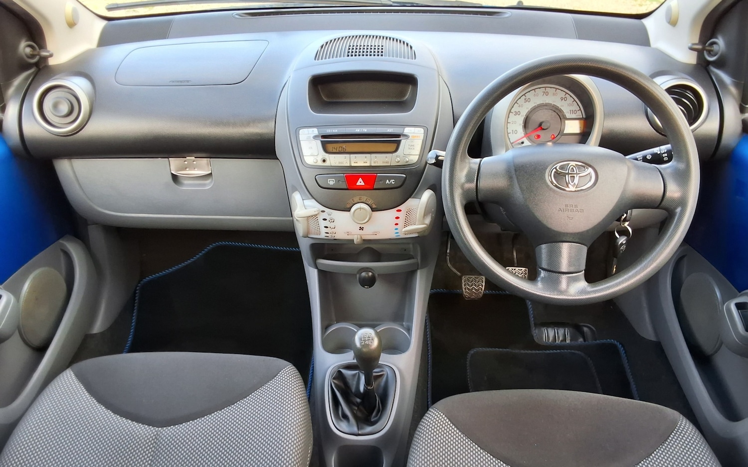 Used Toyota AYGO 2010 for sale - 76933347: Photo 13