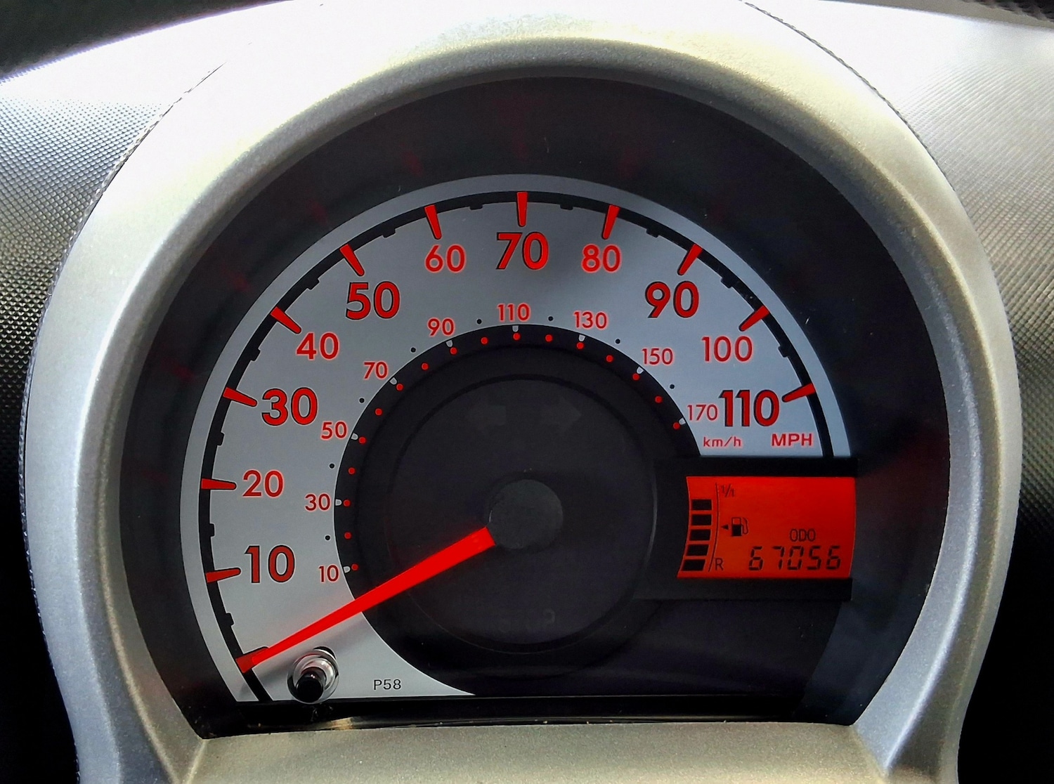 Used Toyota AYGO 2010 for sale - 76933347: Photo 14