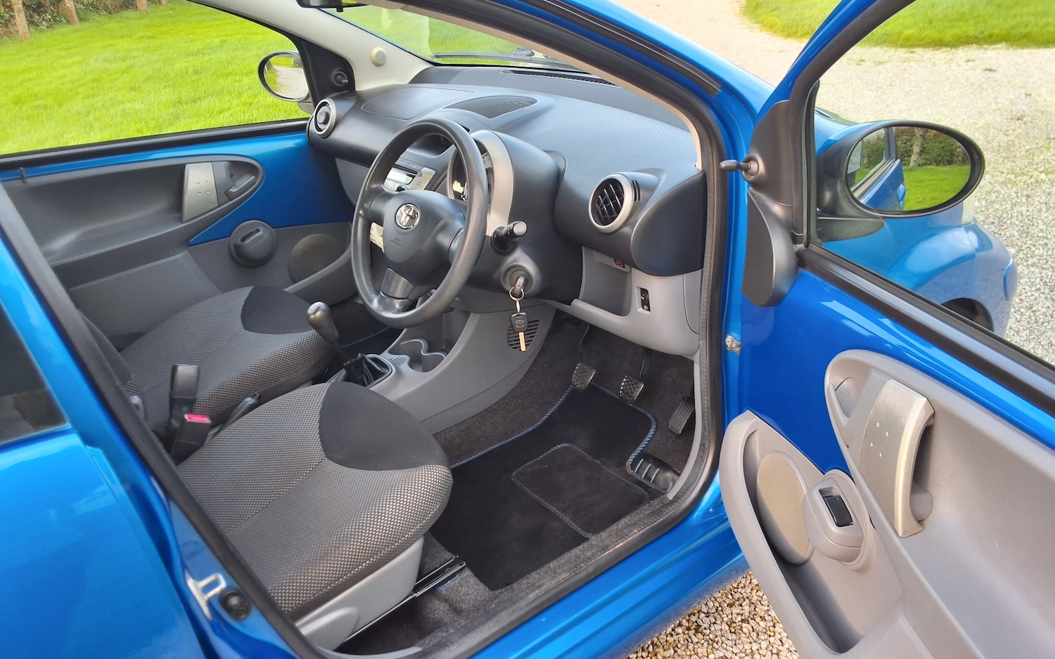 Used Toyota AYGO 2010 for sale - 76933347: Photo 16