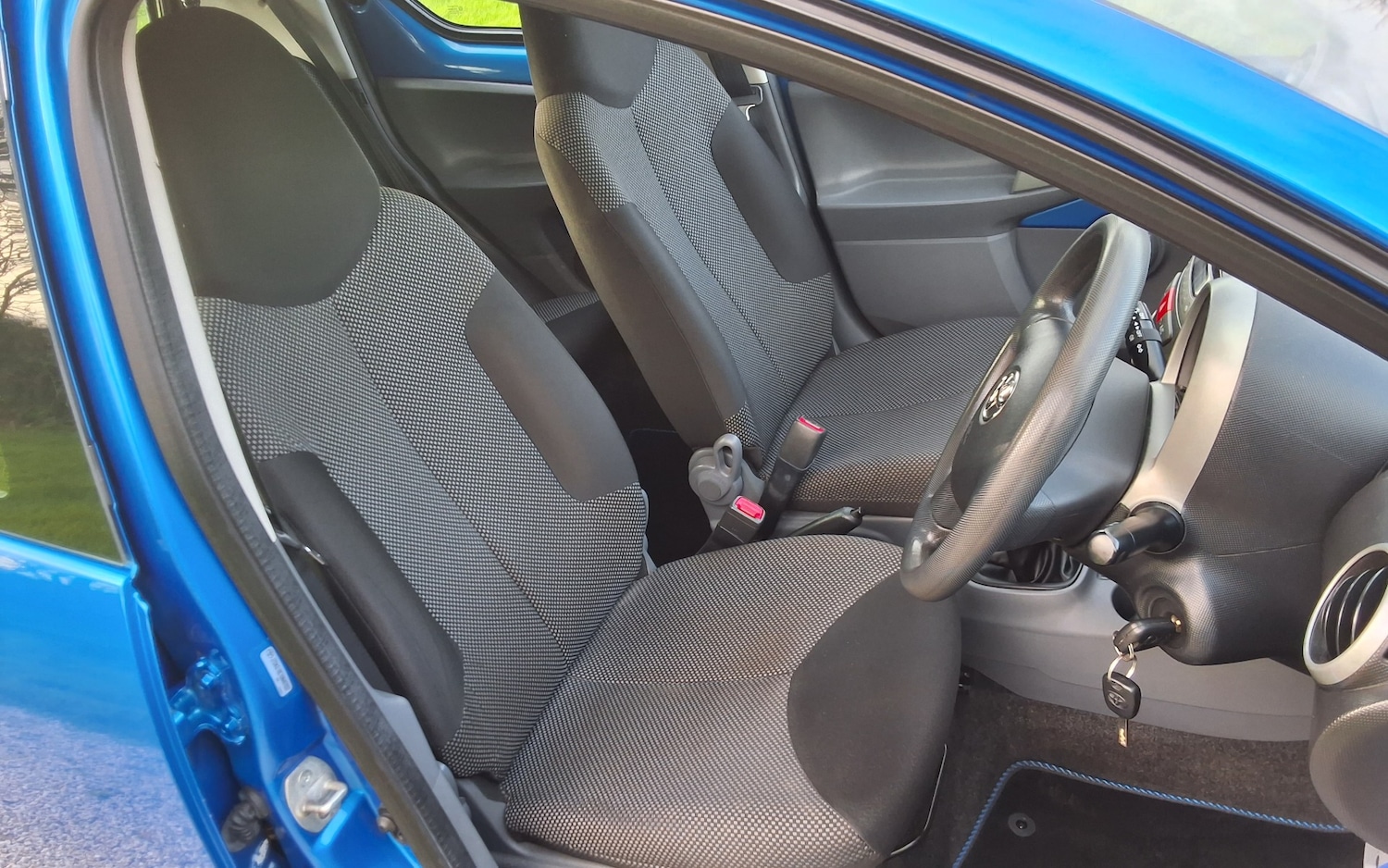 Used Toyota AYGO 2010 for sale - 76933347: Photo 18