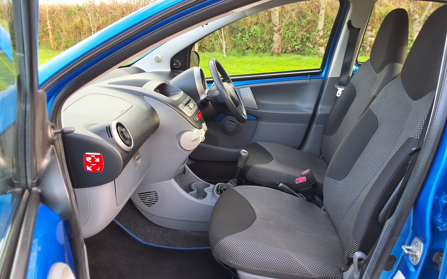 Used Toyota AYGO 2010 for sale - 76933347: Photo 21