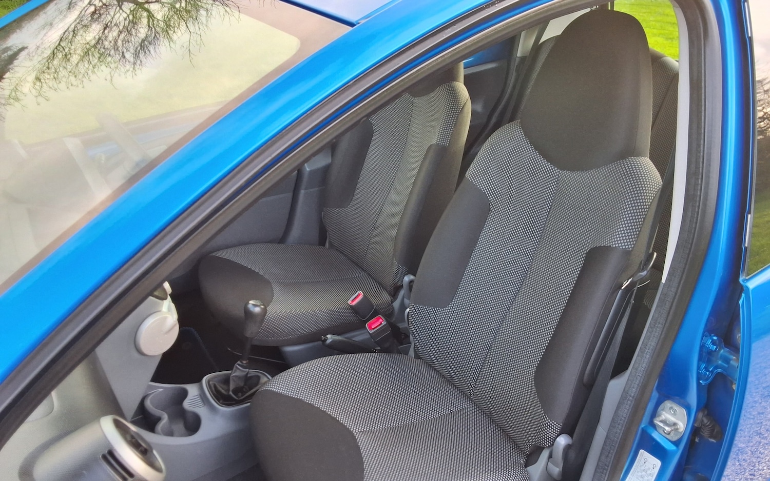 Used Toyota AYGO 2010 for sale - 76933347: Photo 22