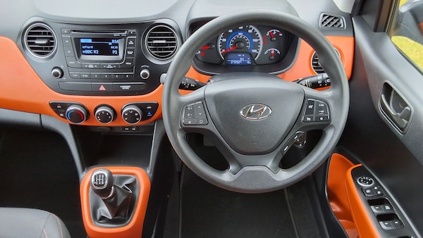 Used Hyundai i10 2015 for sale - 75672855: Photo 14