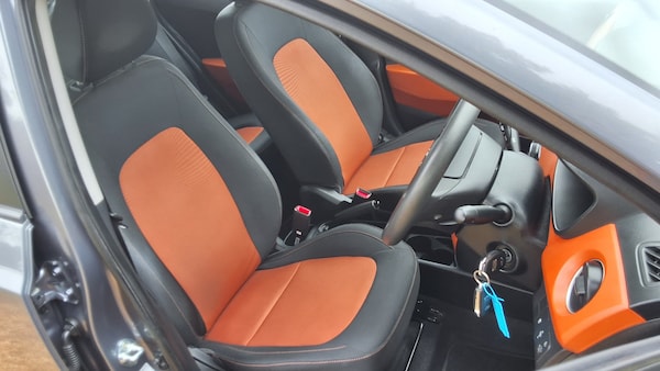 Used Hyundai i10 2015 for sale - 75672855: Photo 17