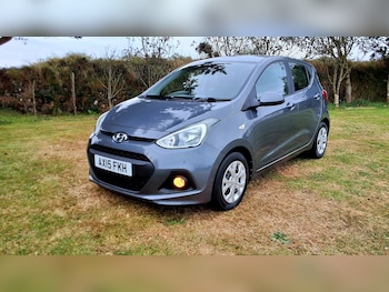 Used Hyundai i10 2015 for sale - 75672855: Photo