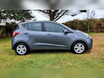 Used Hyundai i10 2015 for sale - 75672855: Photo