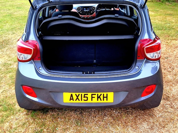 Used Hyundai i10 2015 for sale - 75672855: Photo 6