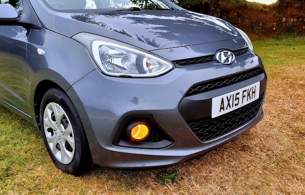 Used Hyundai i10 2015 for sale - 75672855: Photo 9