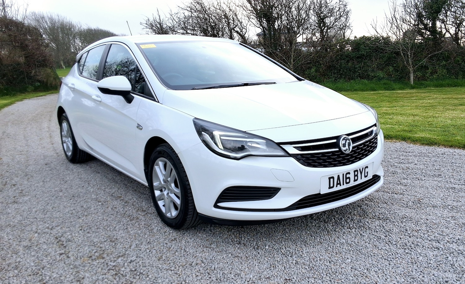 Used Vauxhall Astra 2016 for sale - 77995388: Photo 2