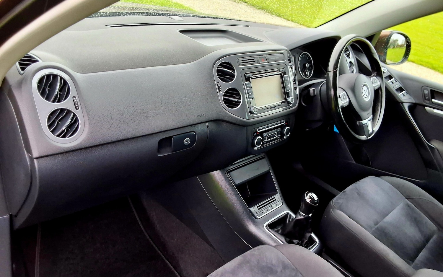 Used Volkswagen Tiguan 2013 for sale - 76347400: Photo 24