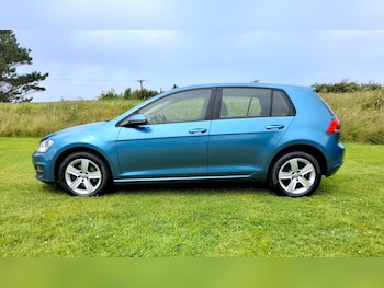 Used Volkswagen Golf 2015 for sale - 78979521: Photo