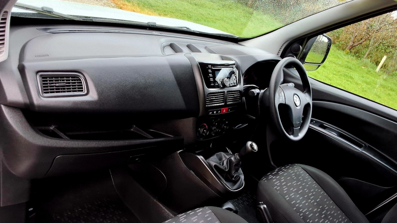 Used Vauxhall Combo 2016 for sale - 77495102: Photo 16