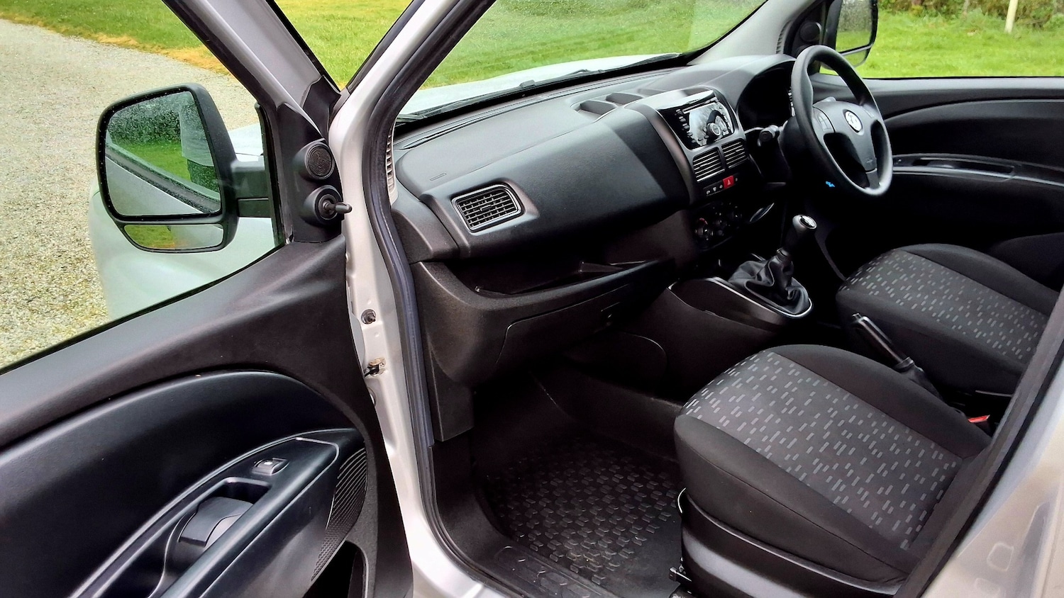 Used Vauxhall Combo 2016 for sale - 77495102: Photo 18