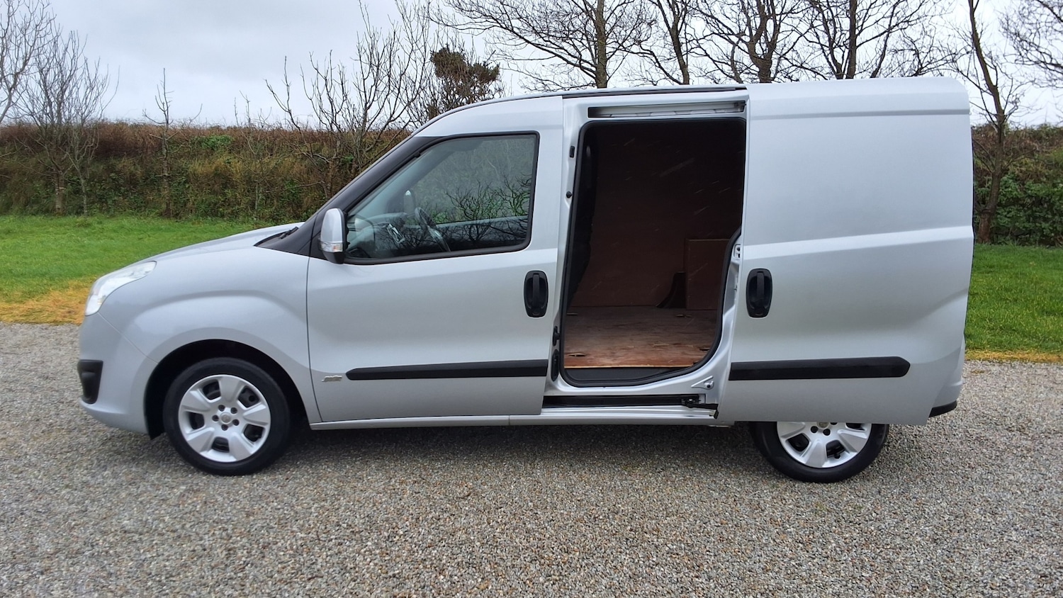 Used Vauxhall Combo 2016 for sale - 77495102: Photo 6