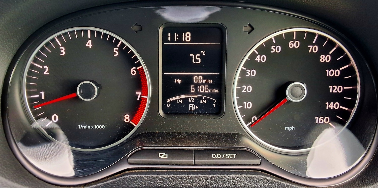 Used Volkswagen Polo 2010 for sale - 76626703: Photo 14