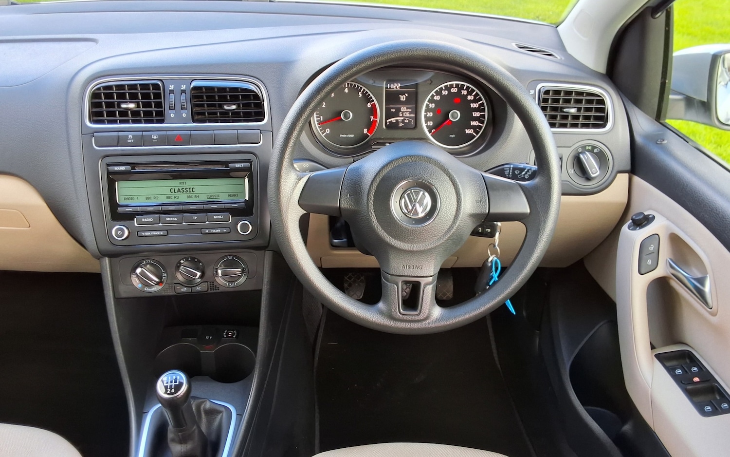 Used Volkswagen Polo 2010 for sale - 76626703: Photo 16