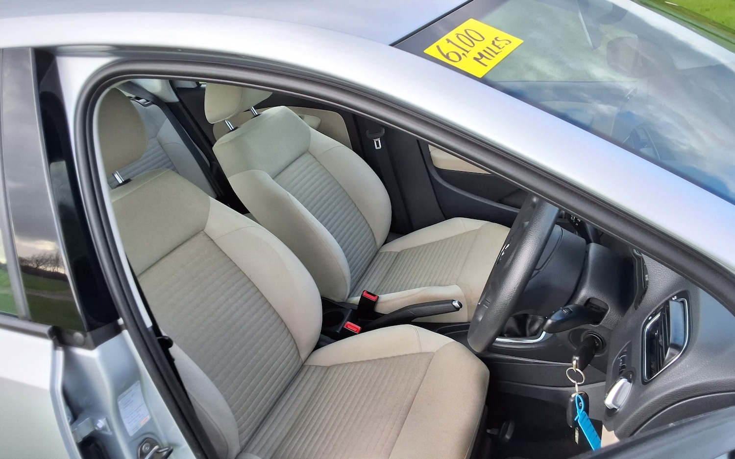 Used Volkswagen Polo 2010 for sale - 76626703: Photo 19