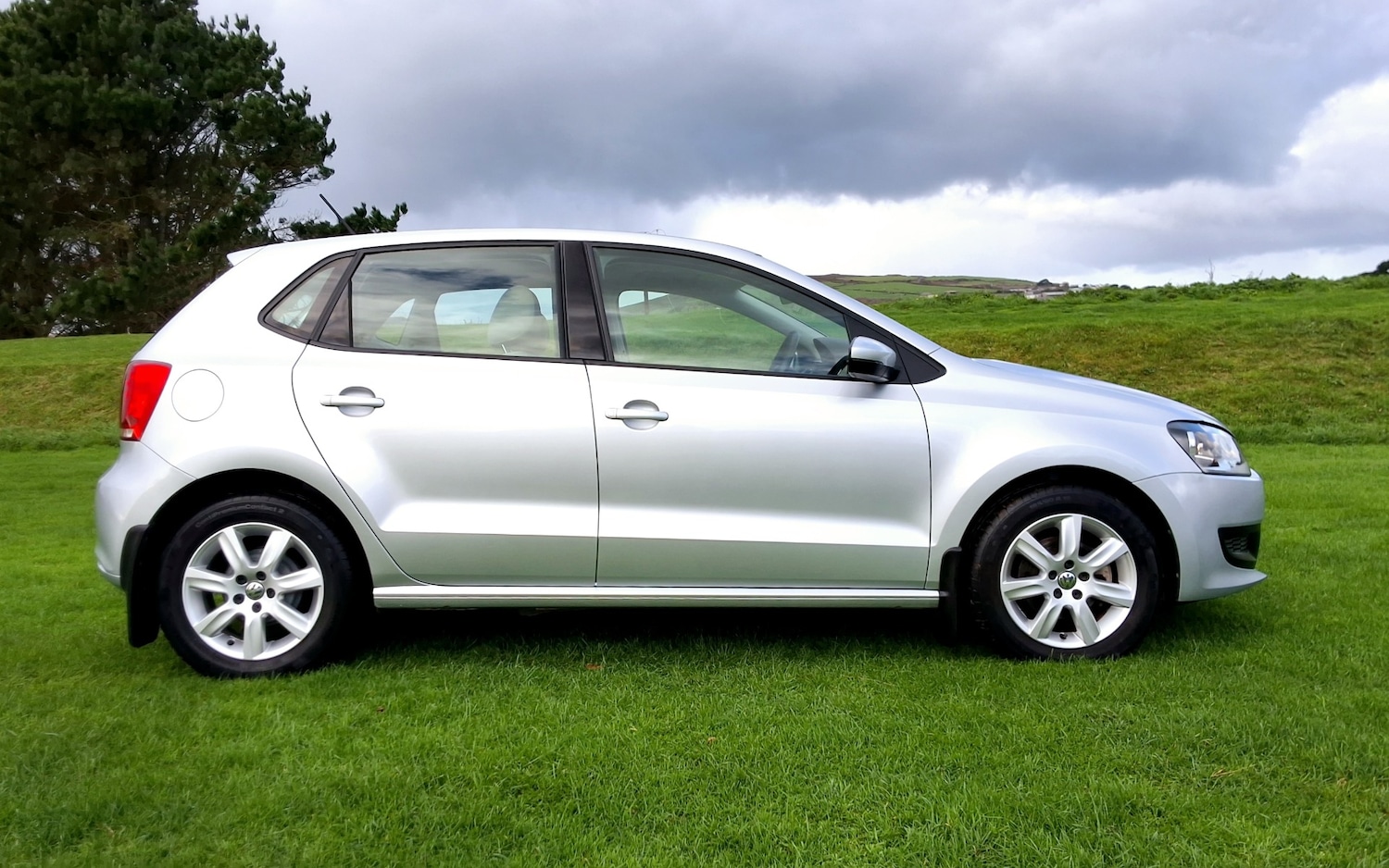 Used Volkswagen Polo 2010 for sale - 76626703: Photo 4