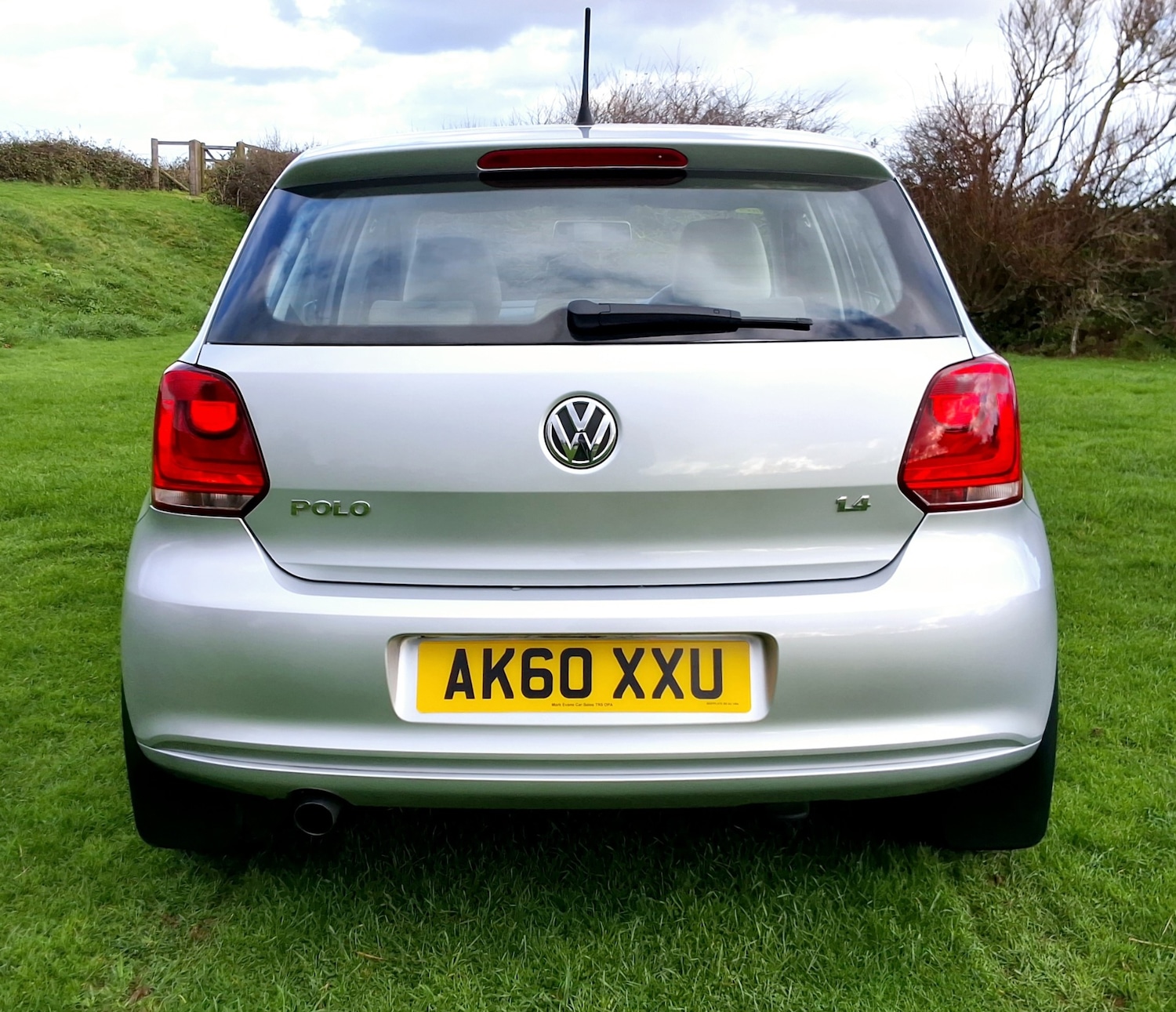 Used Volkswagen Polo 2010 for sale - 76626703: Photo 6